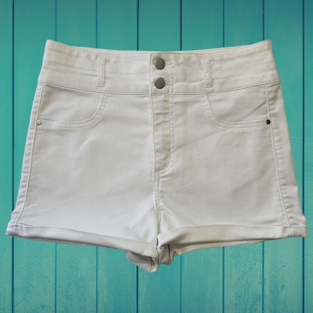 Love Fire Hi-Waist White Shorts Sz Juniors 9